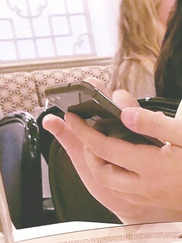 HTC打造的Nexus新机Sailfish外型曝光 HTC打造的Nexus新机Sailfish外型曝光