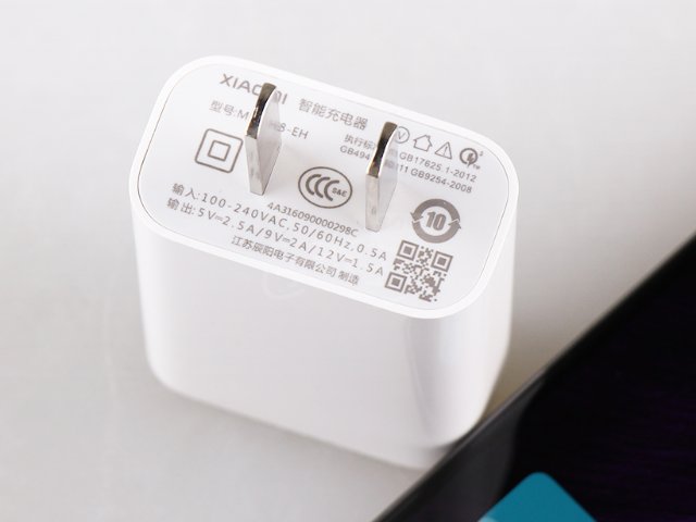 6.4寸全屏概念手机小米MIX开箱评测体验 6.4寸全屏概念手机小米MIX开箱评测体验
