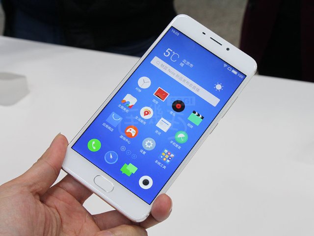 一体化设计:5.5寸魅蓝Note5与魅蓝手环发布 一体化设计:5.5寸魅蓝Note5与魅蓝手环发布