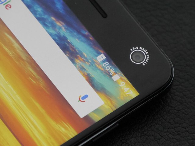 ZTE Blade V8双镜头实机 传CES2017发布 ZTE Blade V8双镜头实机 传CES2017发布