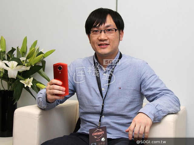 美图CTO:美图T8不同于美颜软件 AI自拍提供个性化 美图CTO:美图T8不同于美颜软件 AI自拍提供个性化